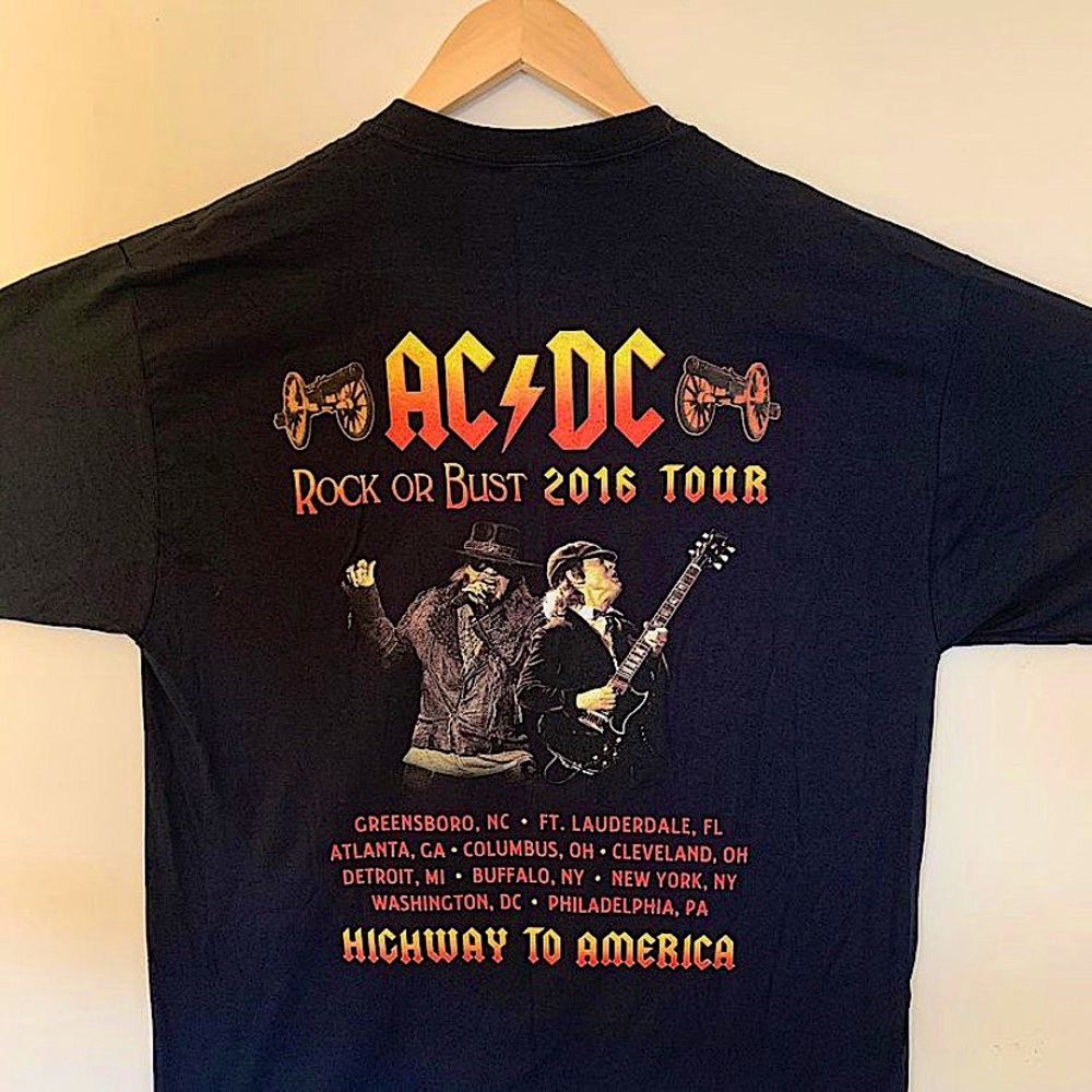 AC/DC Rock or Bust 2016 Tour T-shirt. - Picture 2 of 2